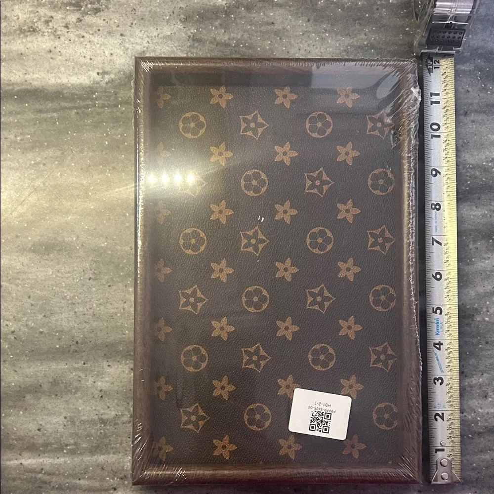 Elegant Brown and Gold Patterned Desk Tray